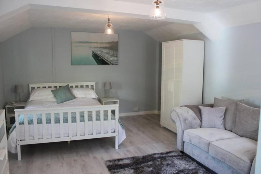 Ferienwohnung The Little Acorn Lydney Exterior foto